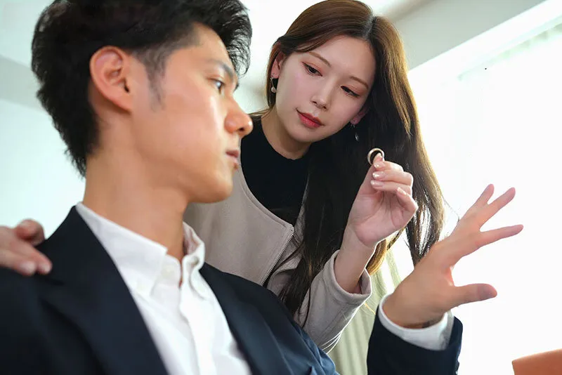 Cô vợ đi đi giã ngoại, chồng yêu ở nhà bị nhỏ em bà xã gạ chịch không trượt phát nào